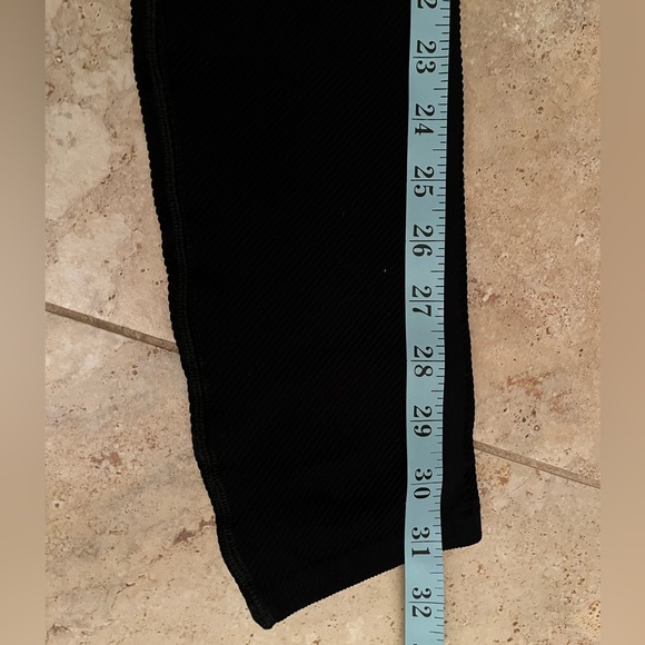 Free People Movement Black Free Throw Leggings NWT Size Medium - Picture 8 of 8